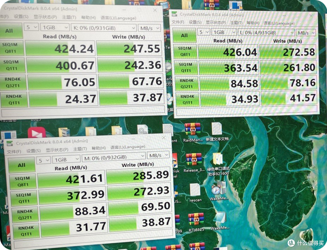 424.24 / 426.04 / 421.61 MB/s，5Gbps 的理论可用上限约 440 MB/s，三个口都踩在这条线上