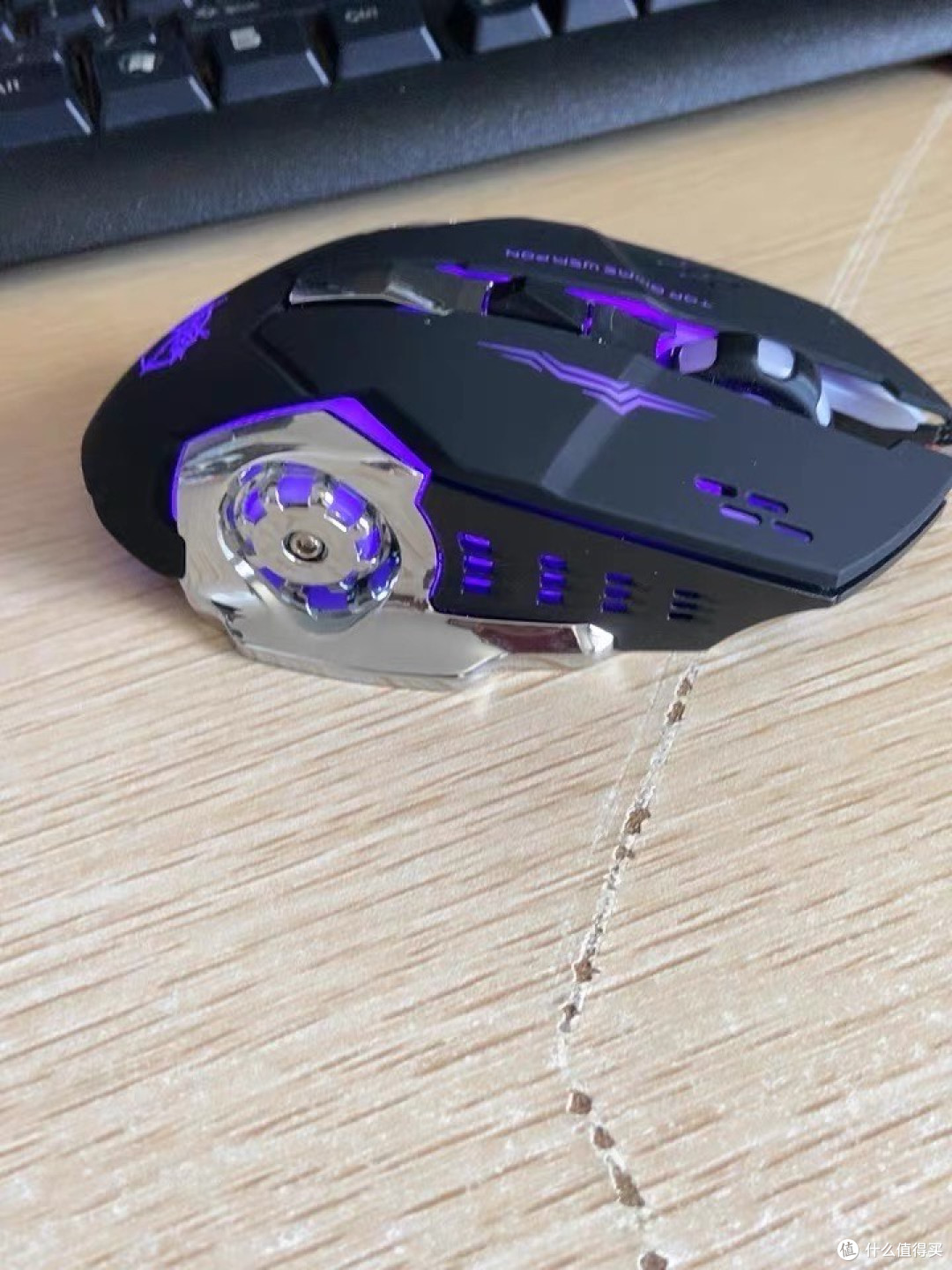 罗技鼠标握感与DPI调节体验