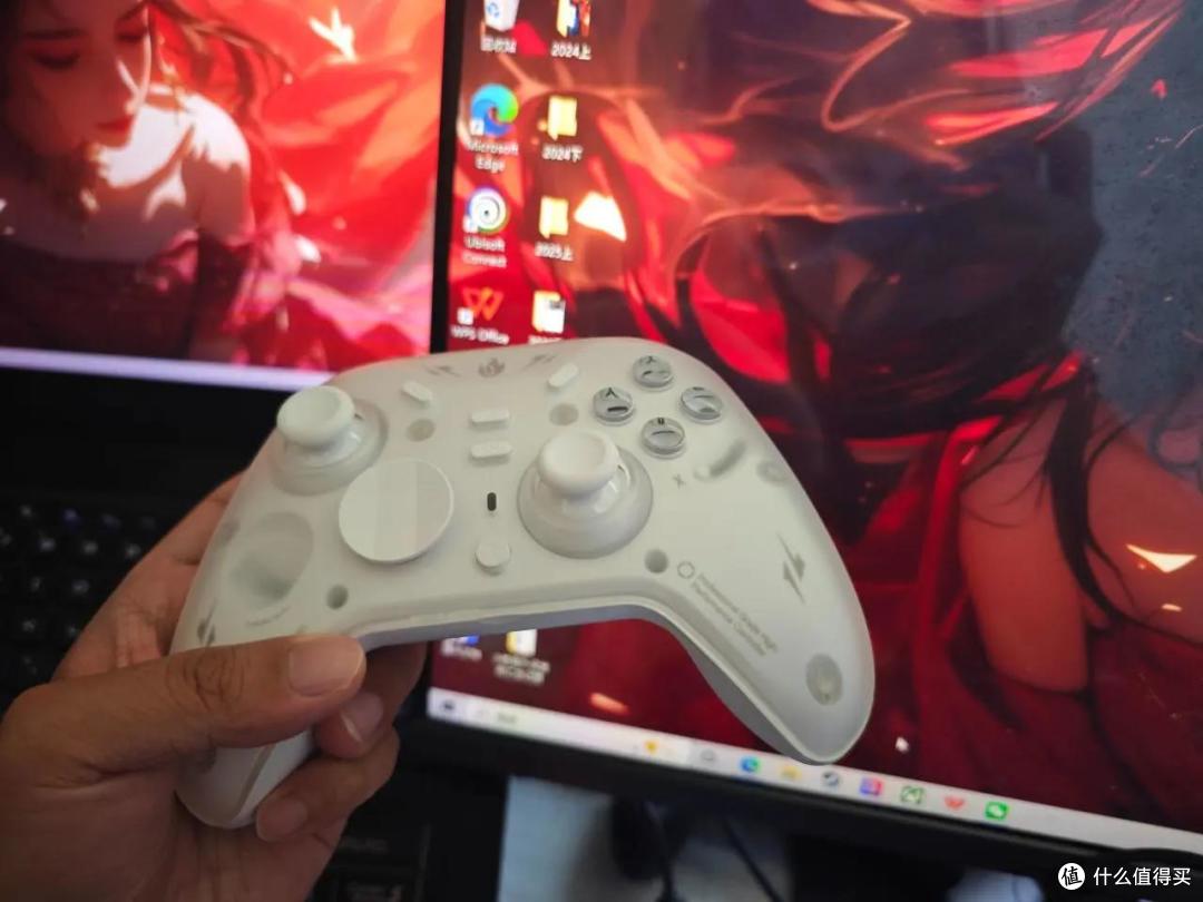 炽壳魔术师开箱测评:握把扳机四马达、ABXY机械切换创意新!