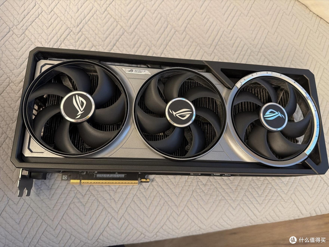 RTX5090长期体验与选购建议