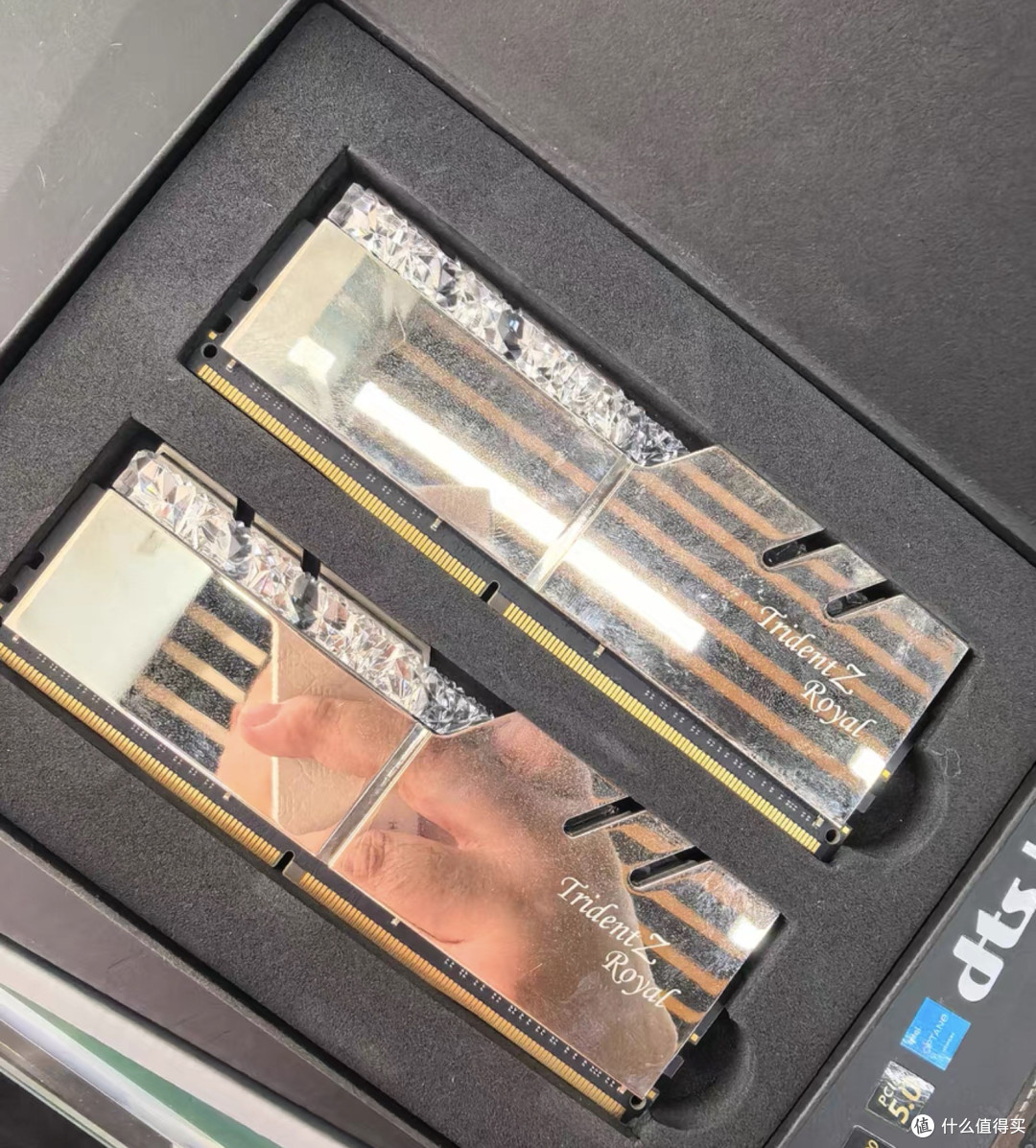 闲鱼大量涌入芝奇皇家戟，16G单条溢价两成，一套DDR4卖出整机价