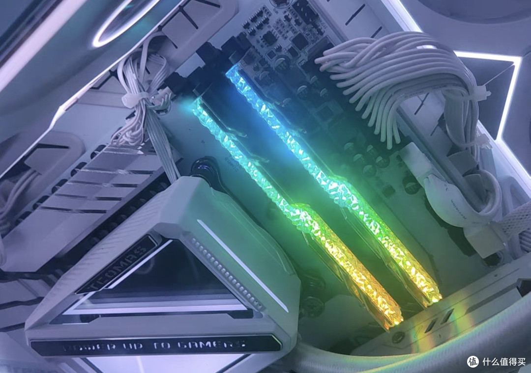 闲鱼大量涌入芝奇皇家戟，16G单条溢价两成，一套DDR4卖出整机价