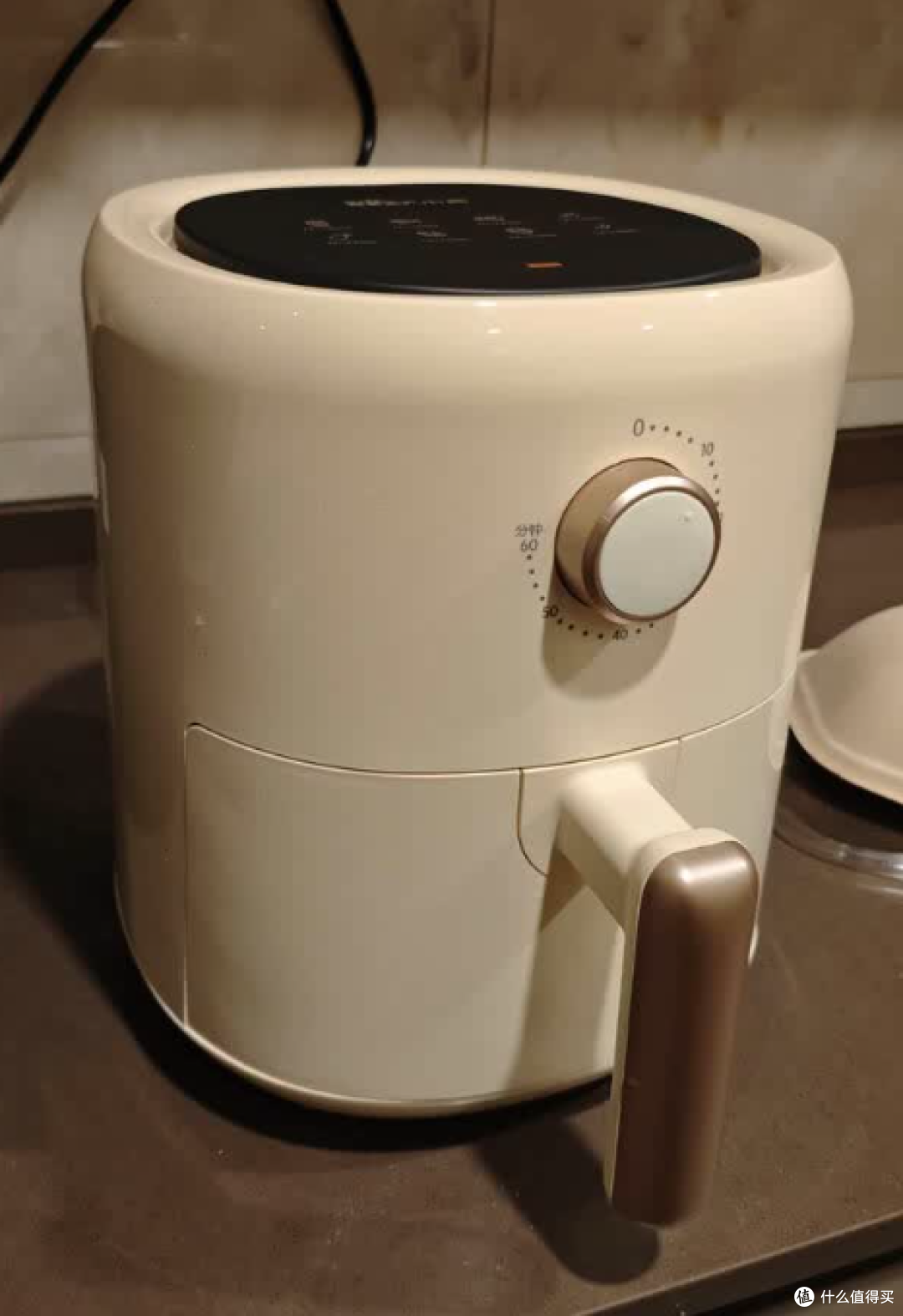 25㎡出租屋,我靠这5件电器把日子过顺了