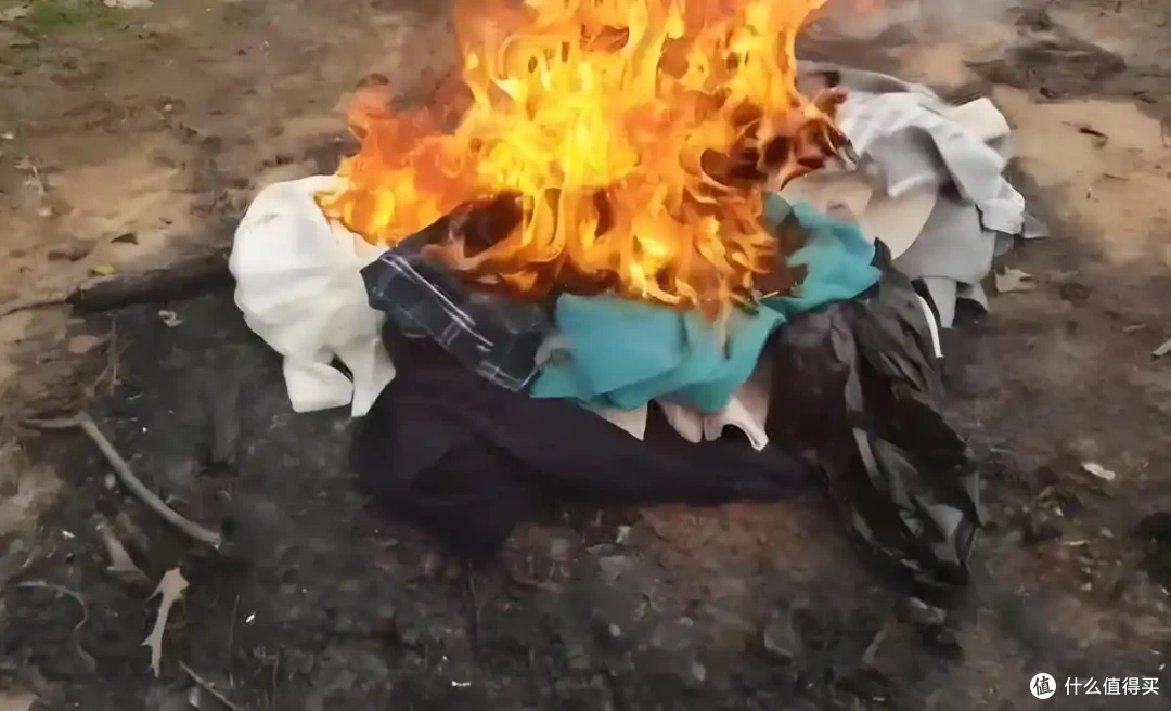 亲人去世之后,为什么要把生前穿的衣服都烧掉?