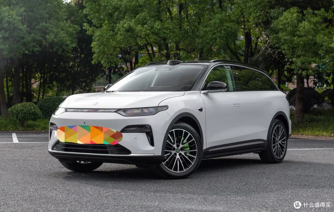 越级满配家用SUV，零跑C11驾驶体验