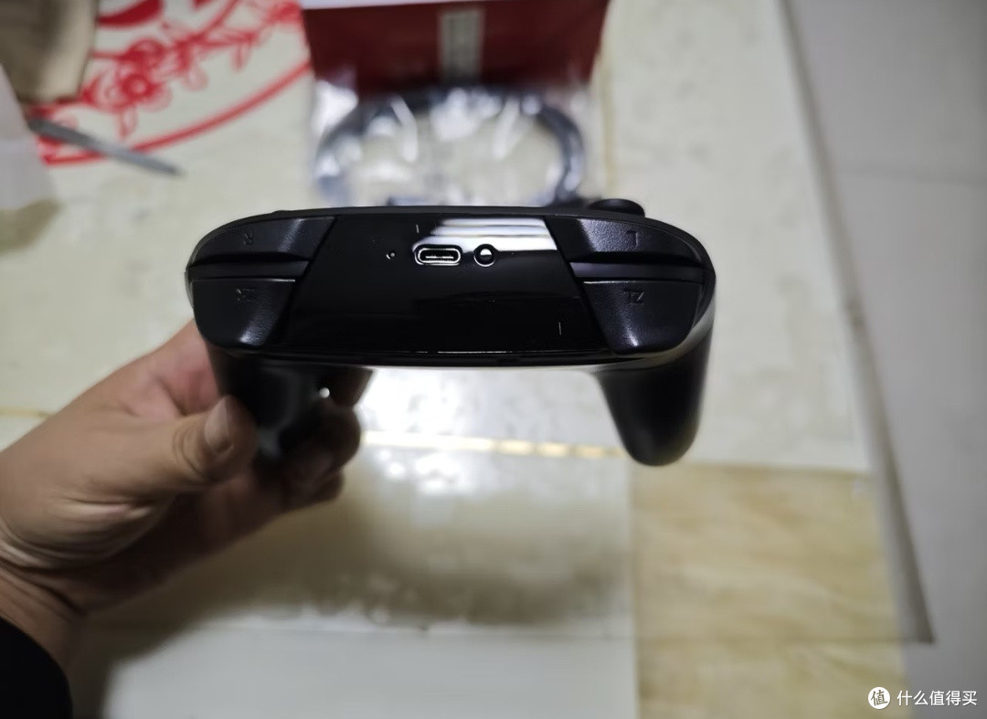 Switch Pro手柄握持与体感评测