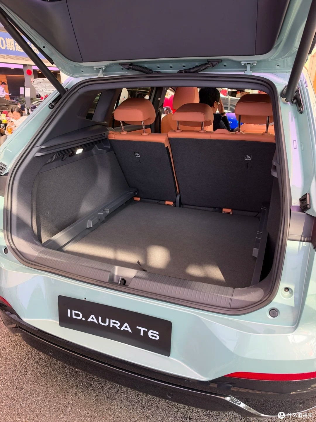 试驾大众 ID.AURA T6：13 万起的德系纯电，家用够的