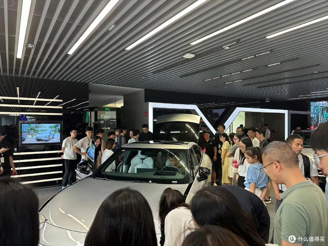 小鹏P7:人车合一的驾驶乐趣