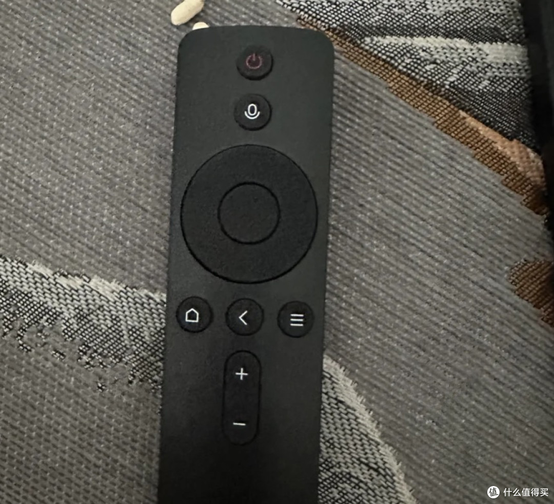 今年双十一,电视遥控器爆火:几十元的旧硬件,成了AI时代的新入口