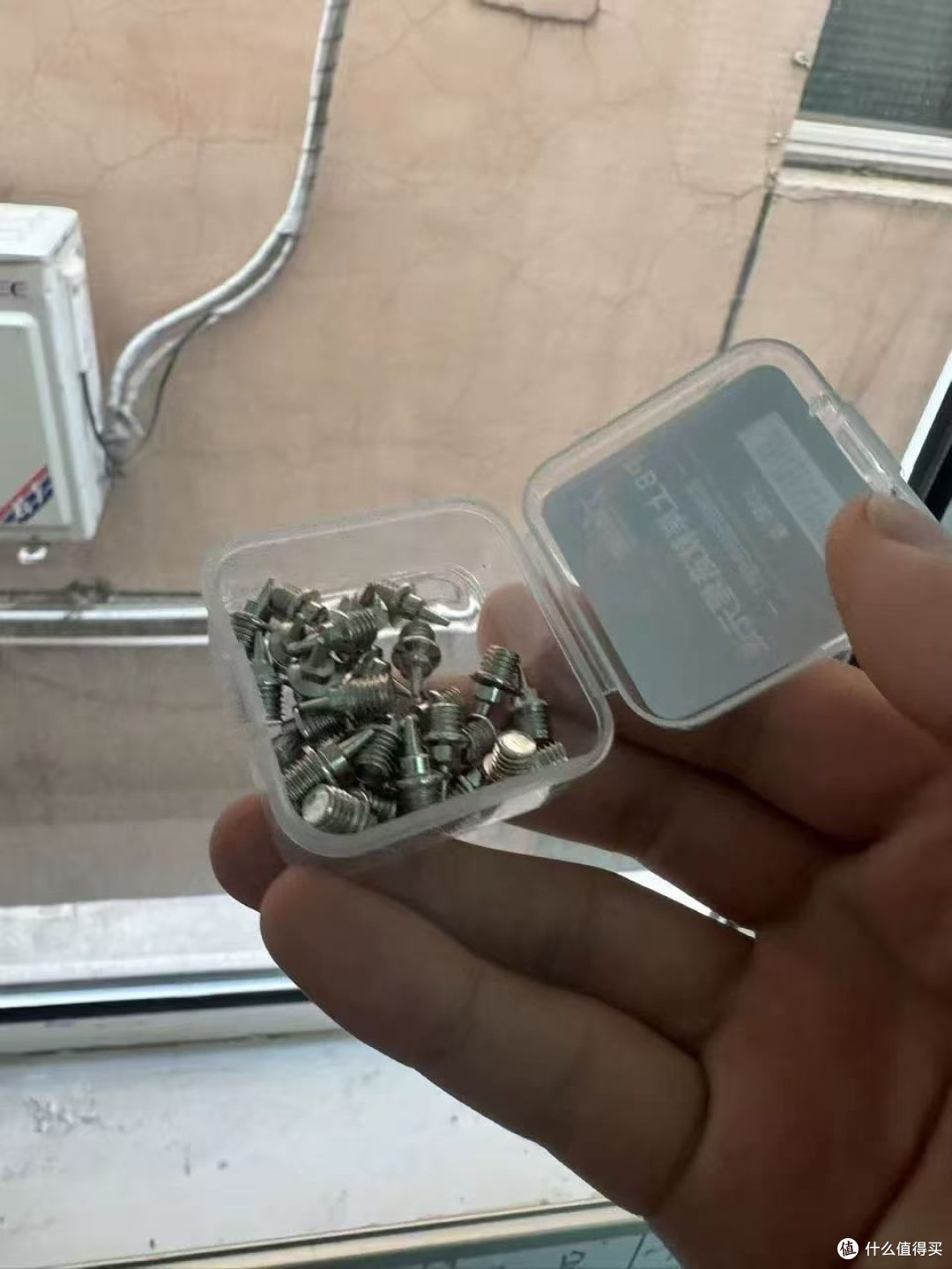 通用田径钉鞋耐磨钢钉碳钉尖钉跳钉带扳手款