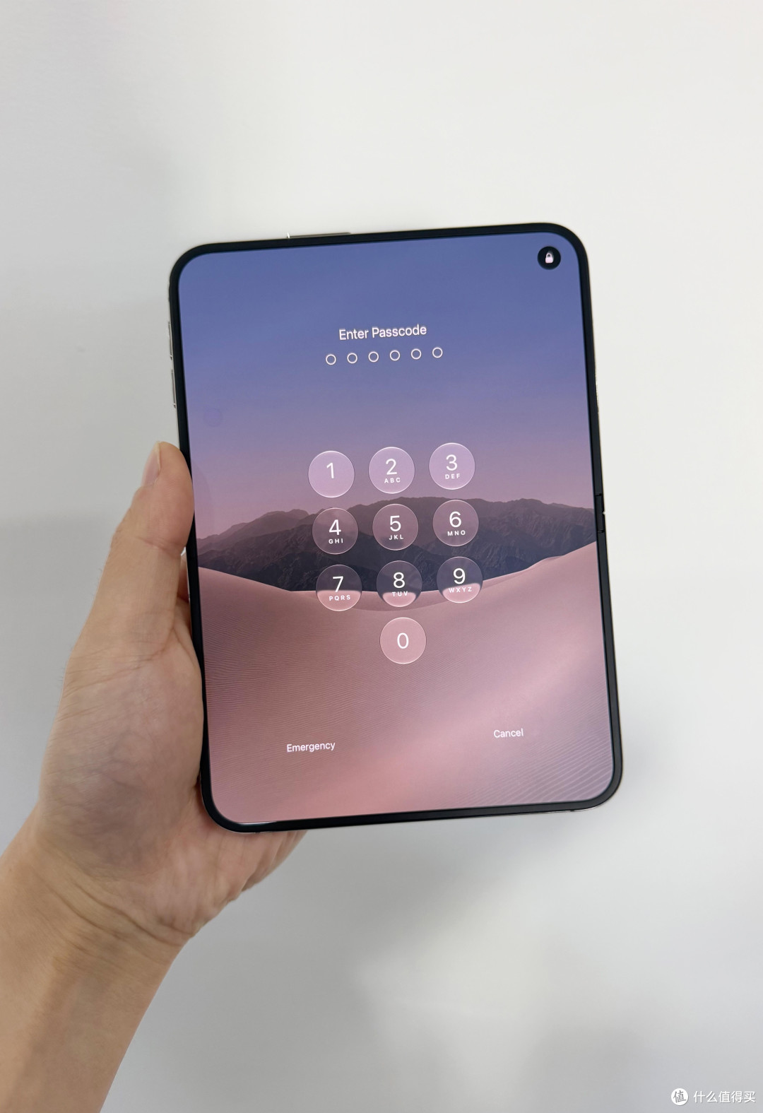 苹果首款折叠屏iPhone实测体验