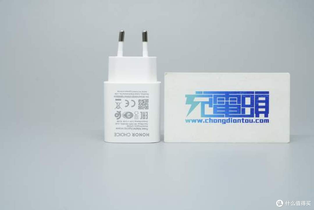 小功率电源依然刚需!荣耀亲选15W IoT专用充电器拆解