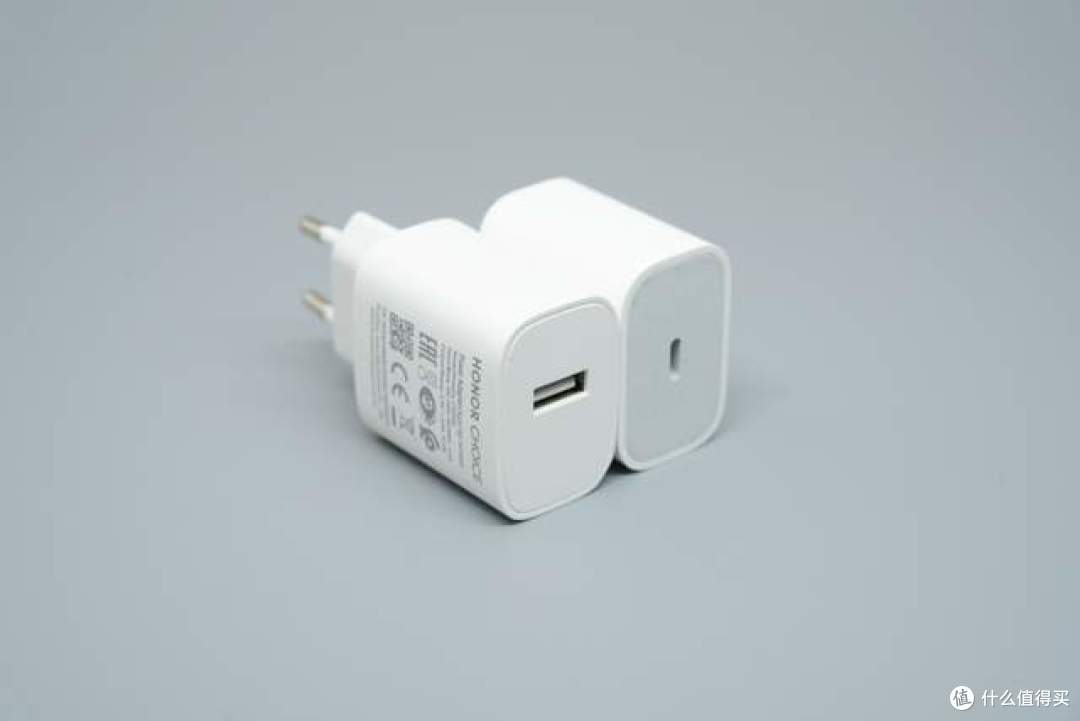 小功率电源依然刚需!荣耀亲选15W IoT专用充电器拆解