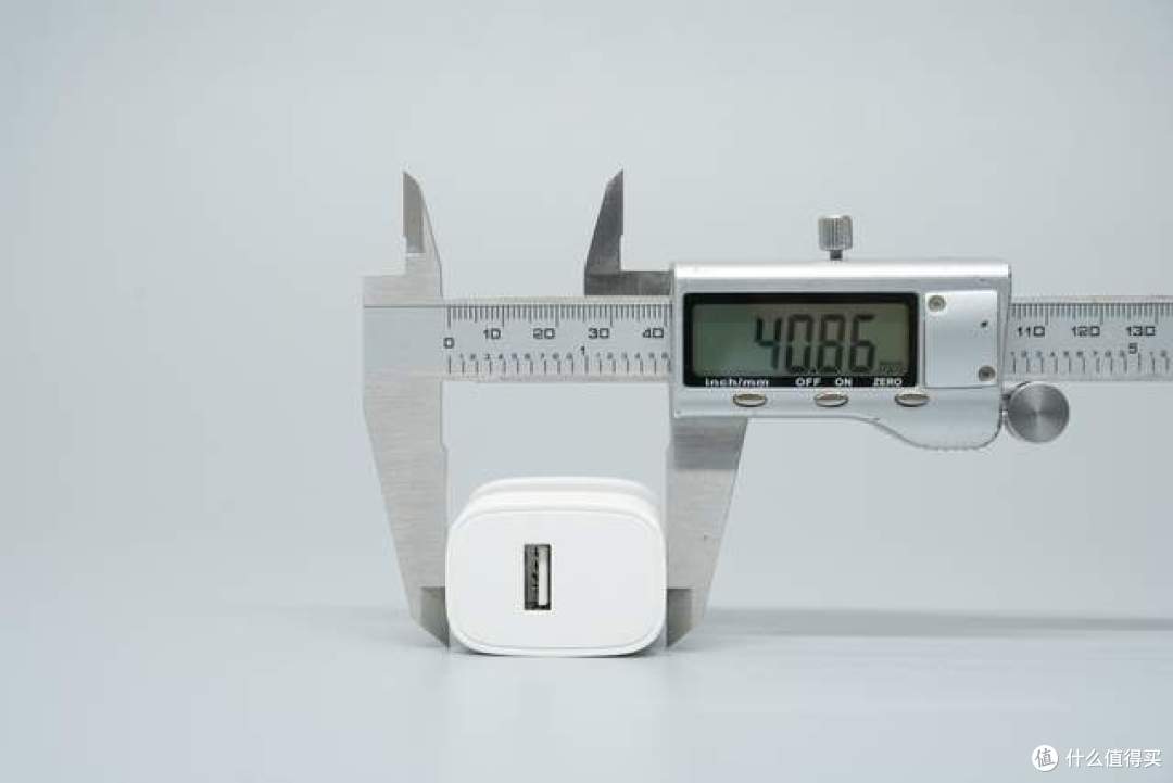 小功率电源依然刚需!荣耀亲选15W IoT专用充电器拆解