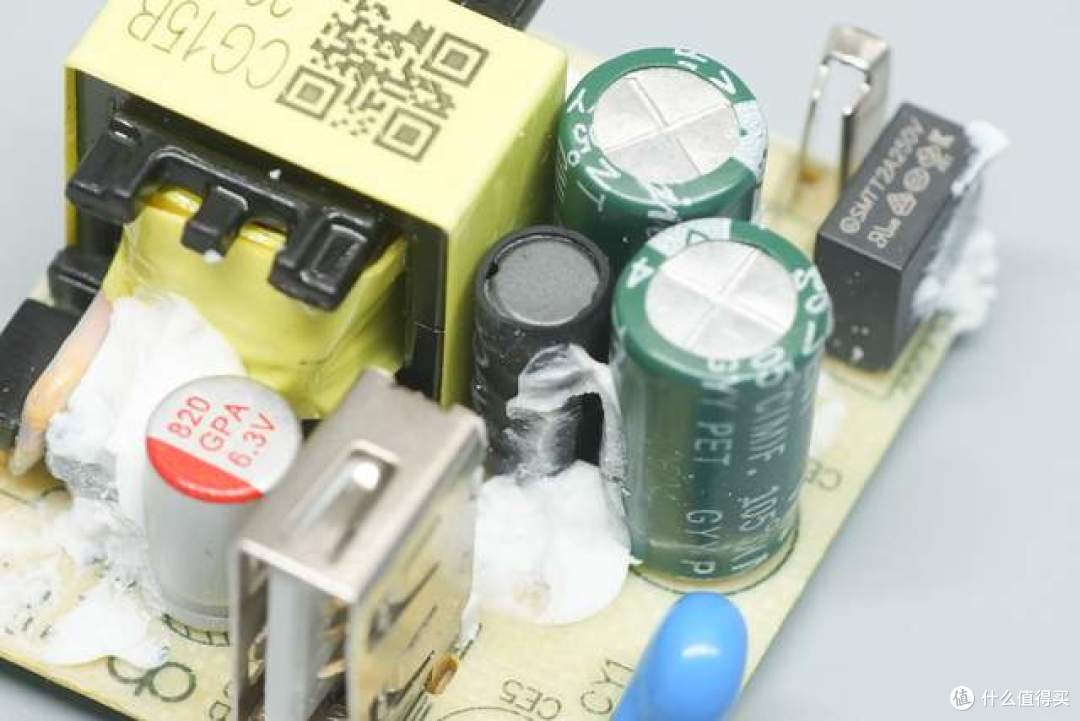 小功率电源依然刚需!荣耀亲选15W IoT专用充电器拆解