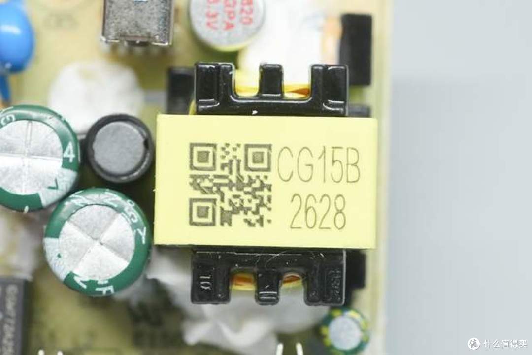 小功率电源依然刚需!荣耀亲选15W IoT专用充电器拆解