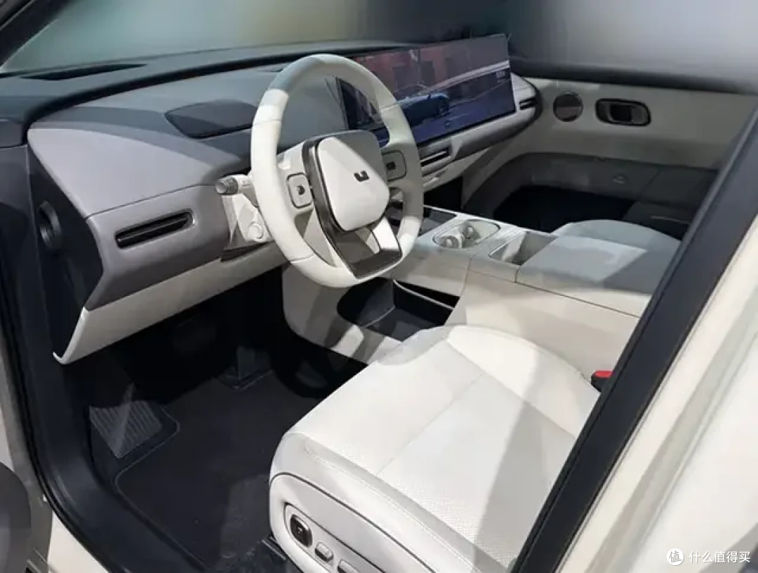 新款i6上市情报:客户最看重舒适和智驾,全都在对比Model Y