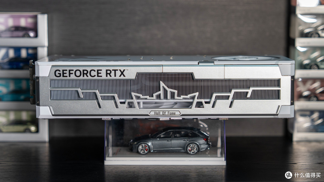 13颗施华洛世奇水晶加身!全新影驰RTX 5080 HOF Extreme显卡实测