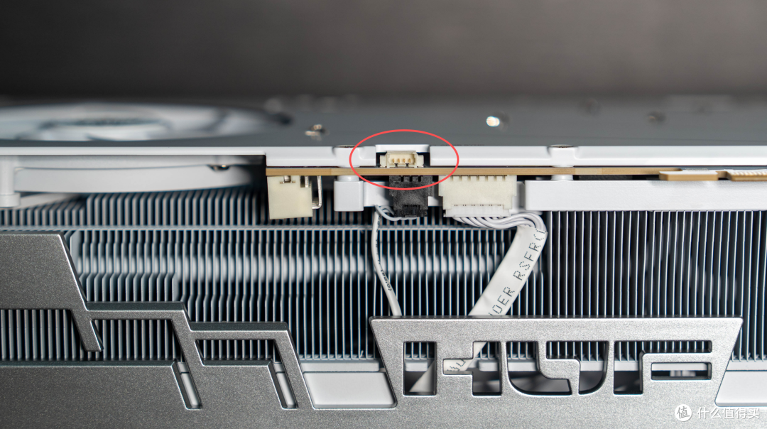 13颗施华洛世奇水晶加身!全新影驰RTX 5080 HOF Extreme显卡实测