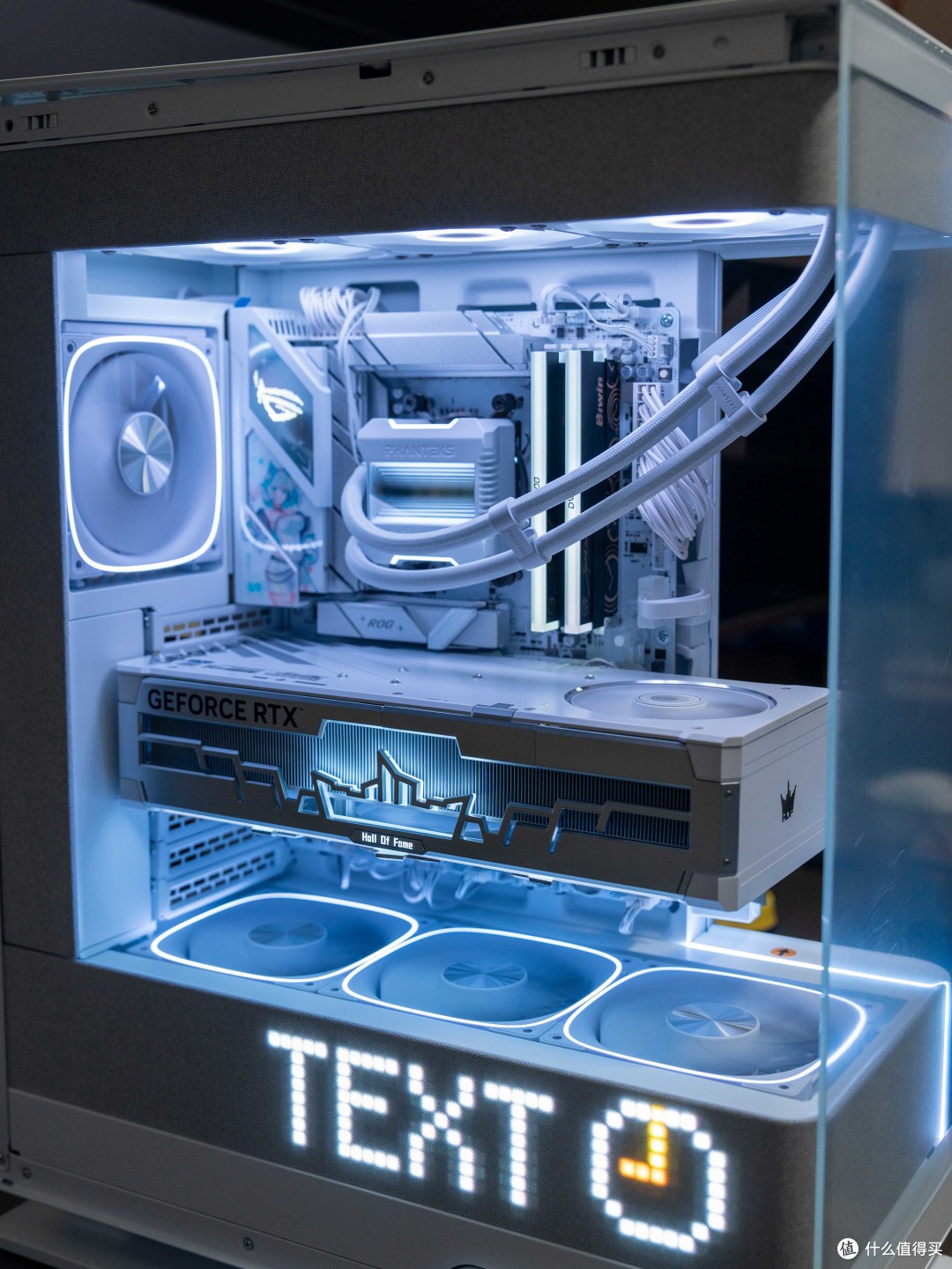 13颗施华洛世奇水晶加身!全新影驰RTX 5080 HOF Extreme显卡实测