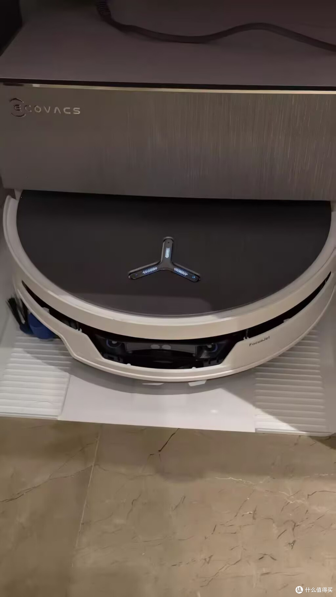 养宠家庭的清洁救星!科沃斯X12S把我三年没抠干净的边角都扫透了