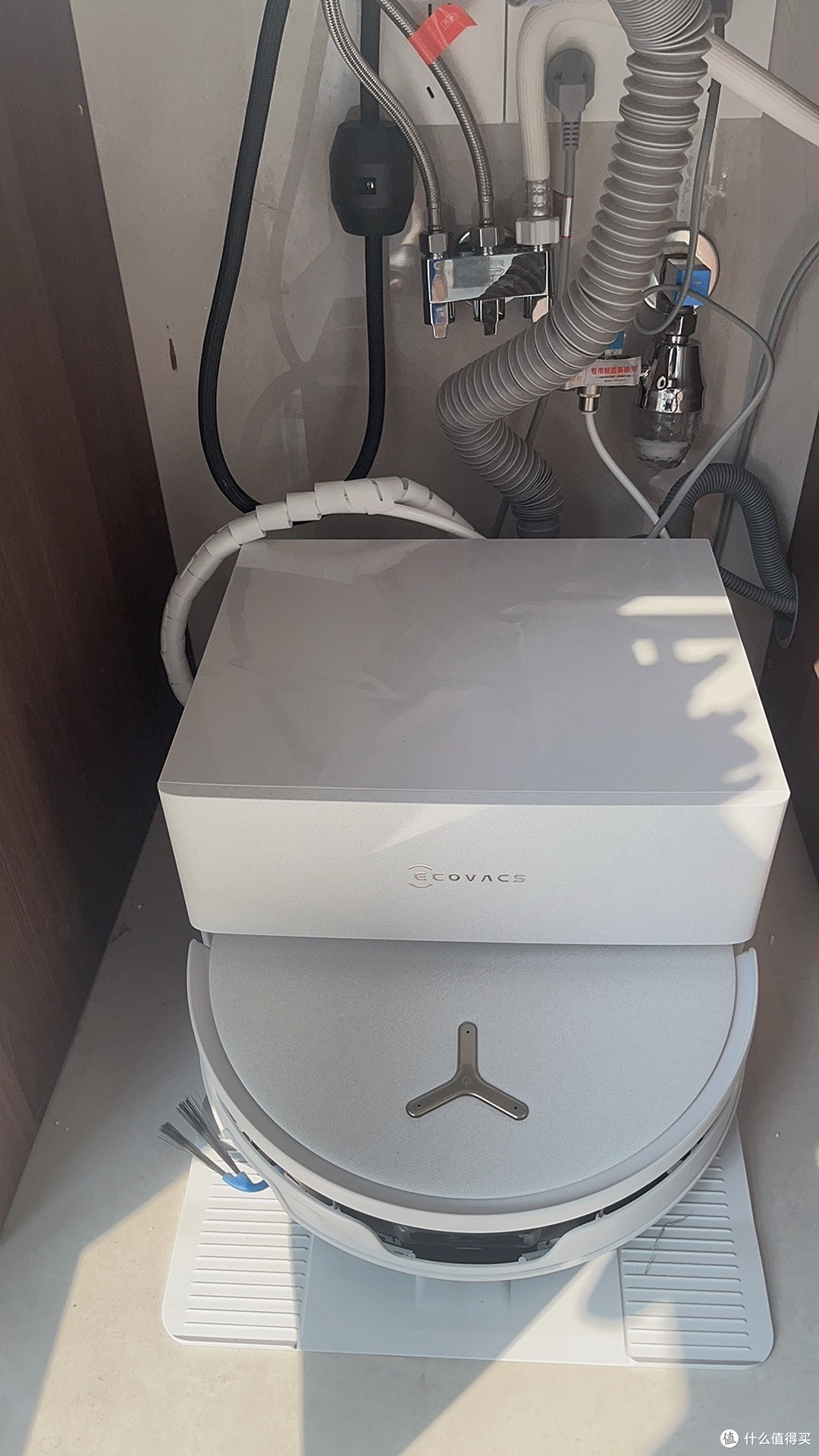 别再跪着擦地了！科沃斯T90S PRO，把家务“外包”给机器人真香