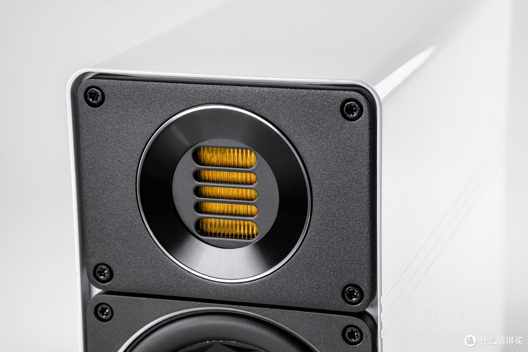 ELAC Elegant BS 312.2:持续进化30年,“小奇迹”造就的大舞台