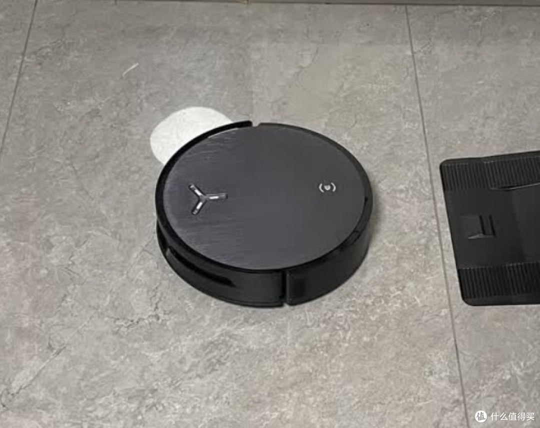 5000元档拖地王者:科沃斯T12S PRO水箱版实测