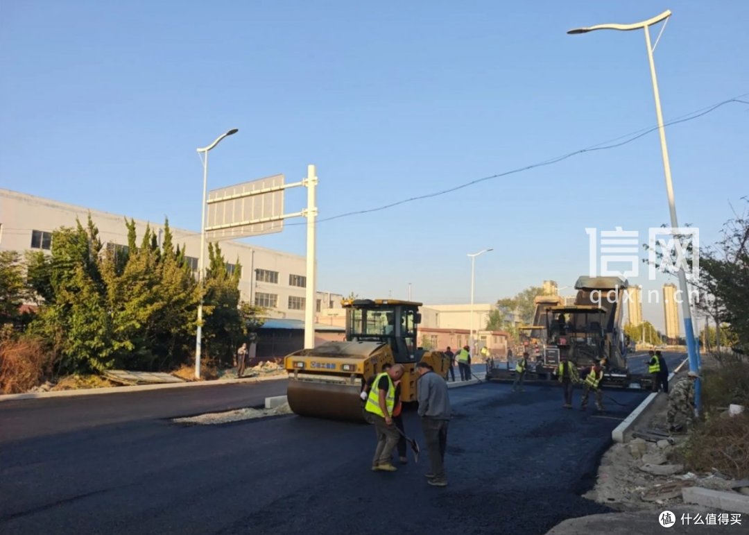 城市更新再提速 平度市洛阳路、新台路双双完成底层沥青摊铺