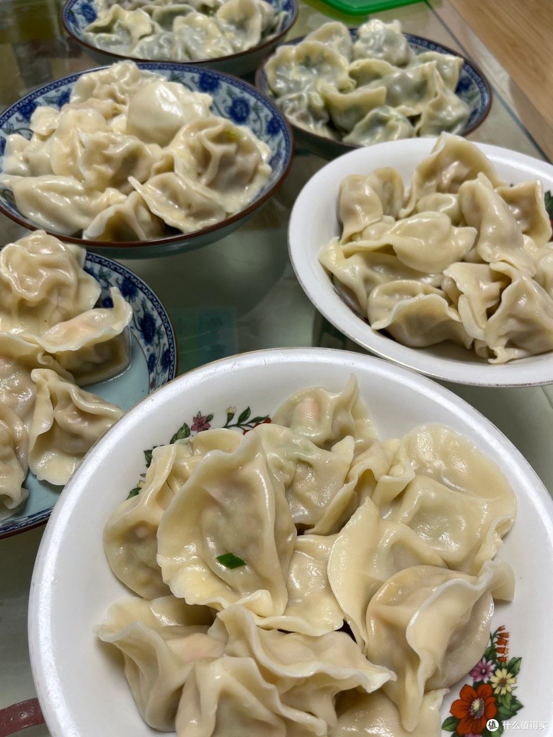 自家玻璃跪着擦,给妈家反倒不伸手,算双标吗?