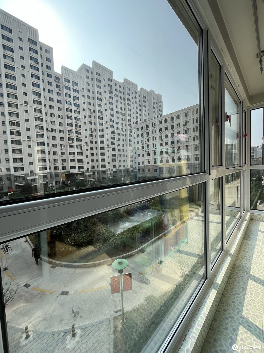 自家玻璃跪着擦,给妈家反倒不伸手,算双标吗?
