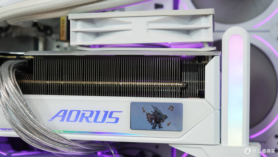 技嘉AORUS RTX5080超级雕AMD锐龙 9 9900X3D平台装机实测