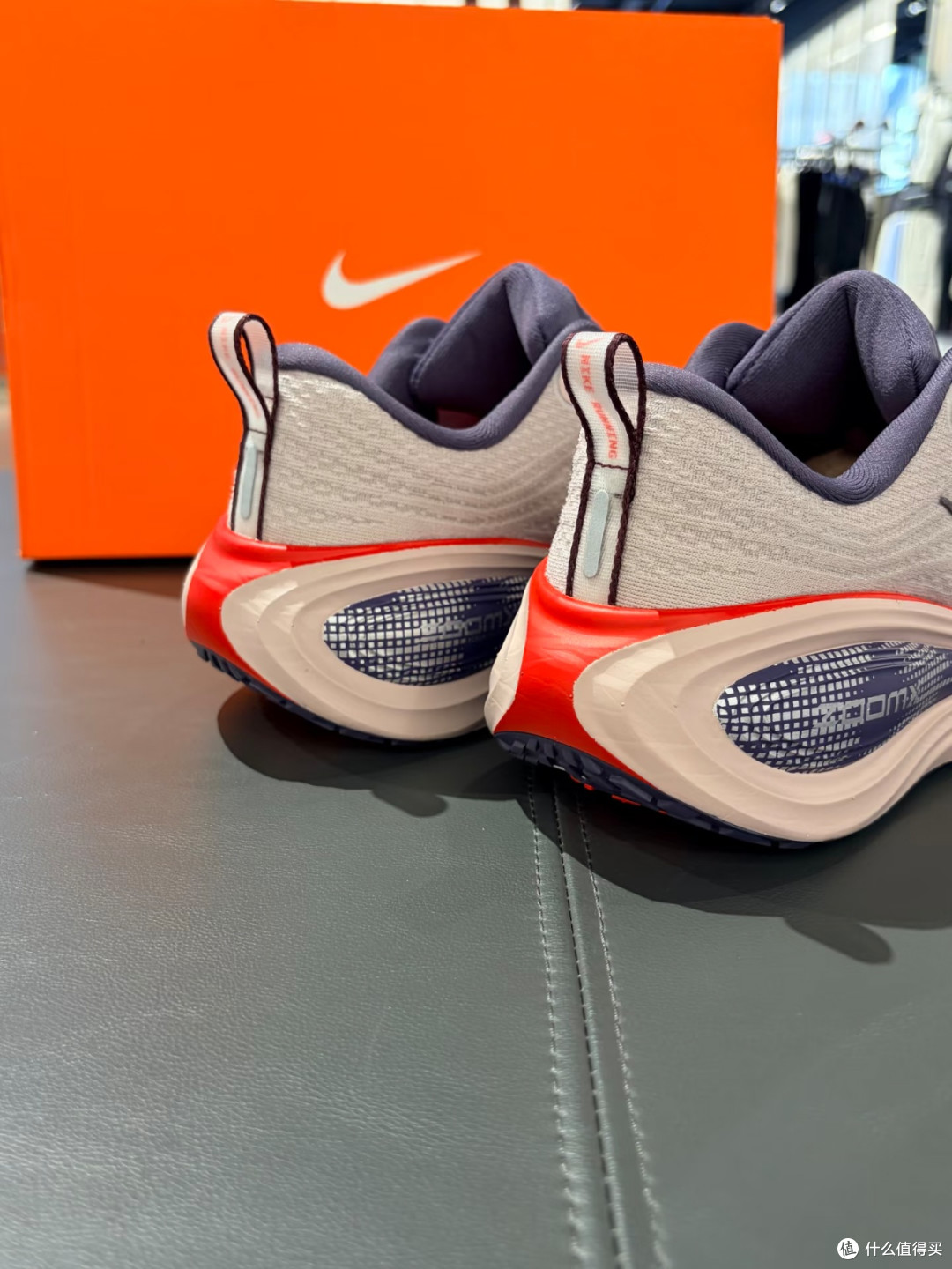 Nike Vomero Plus|ZoomX软弹加持,长距离慢跑本命跑鞋