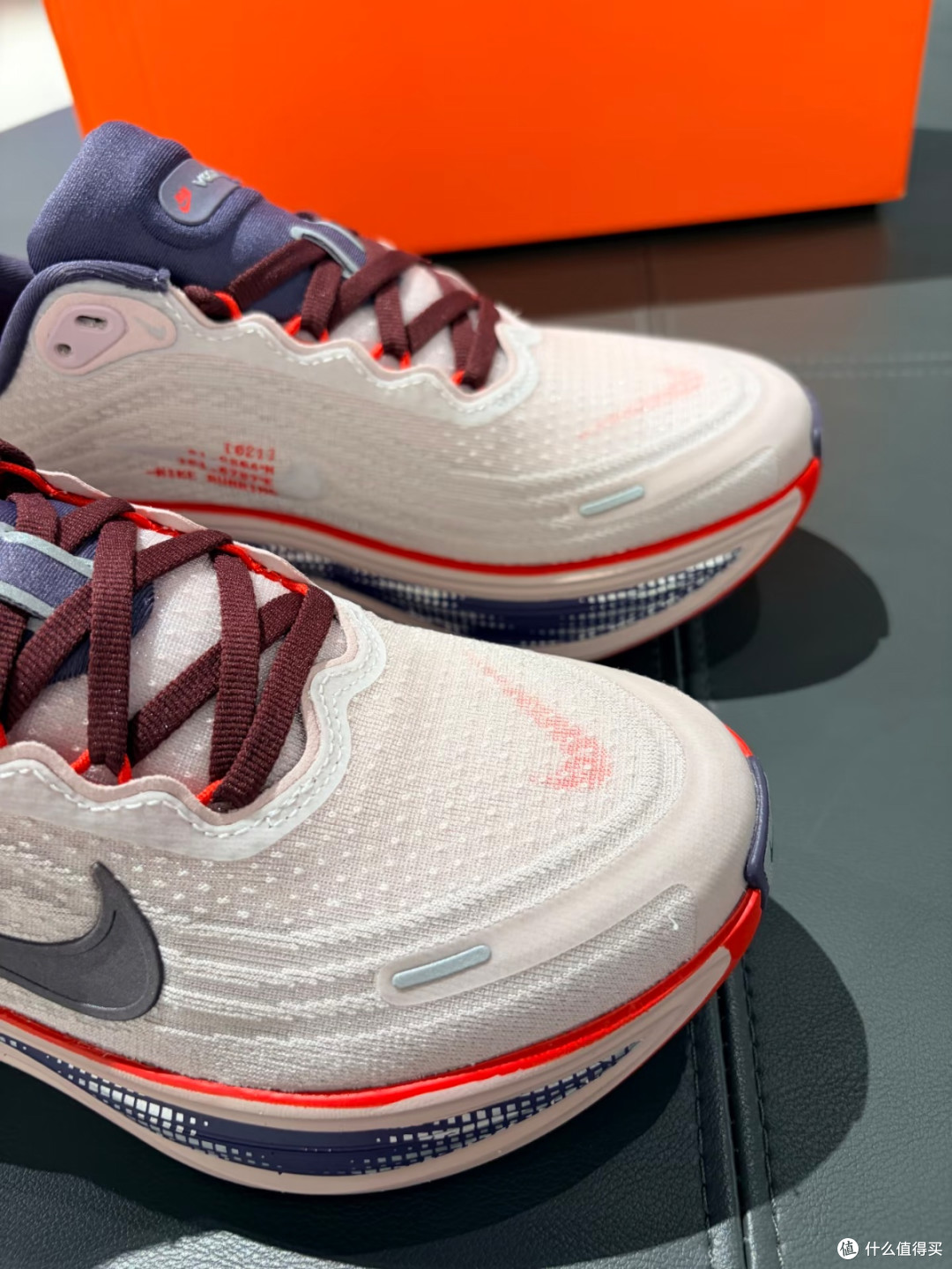 Nike Vomero Plus|ZoomX软弹加持,长距离慢跑本命跑鞋