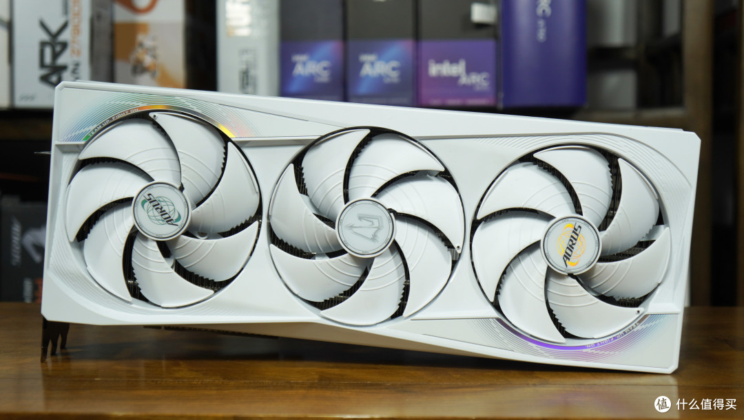 技嘉AORUS RTX5080超级雕AMD锐龙 9 9900X3D平台装机实测