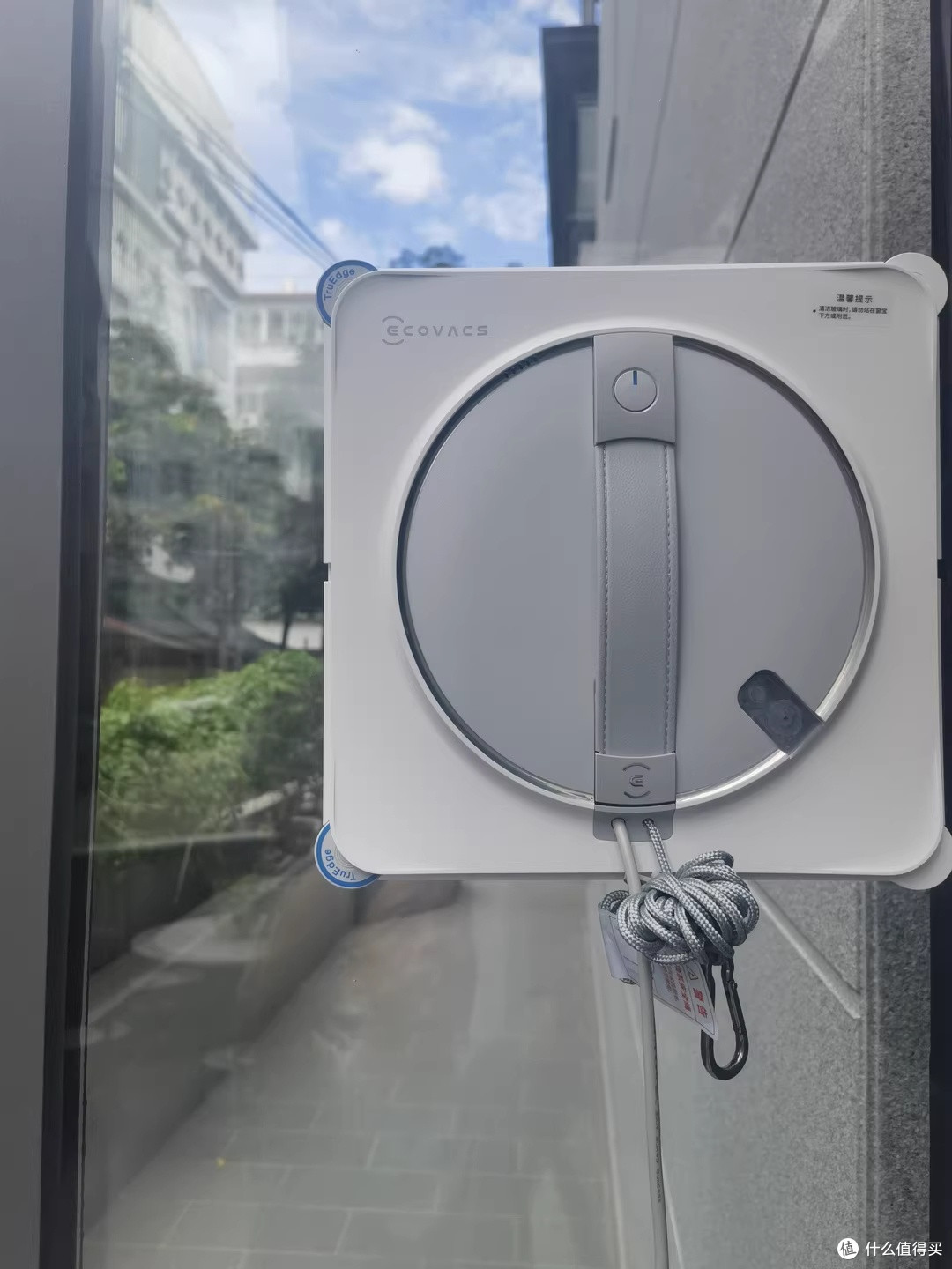 告别擦窗焦虑,这机器太省心