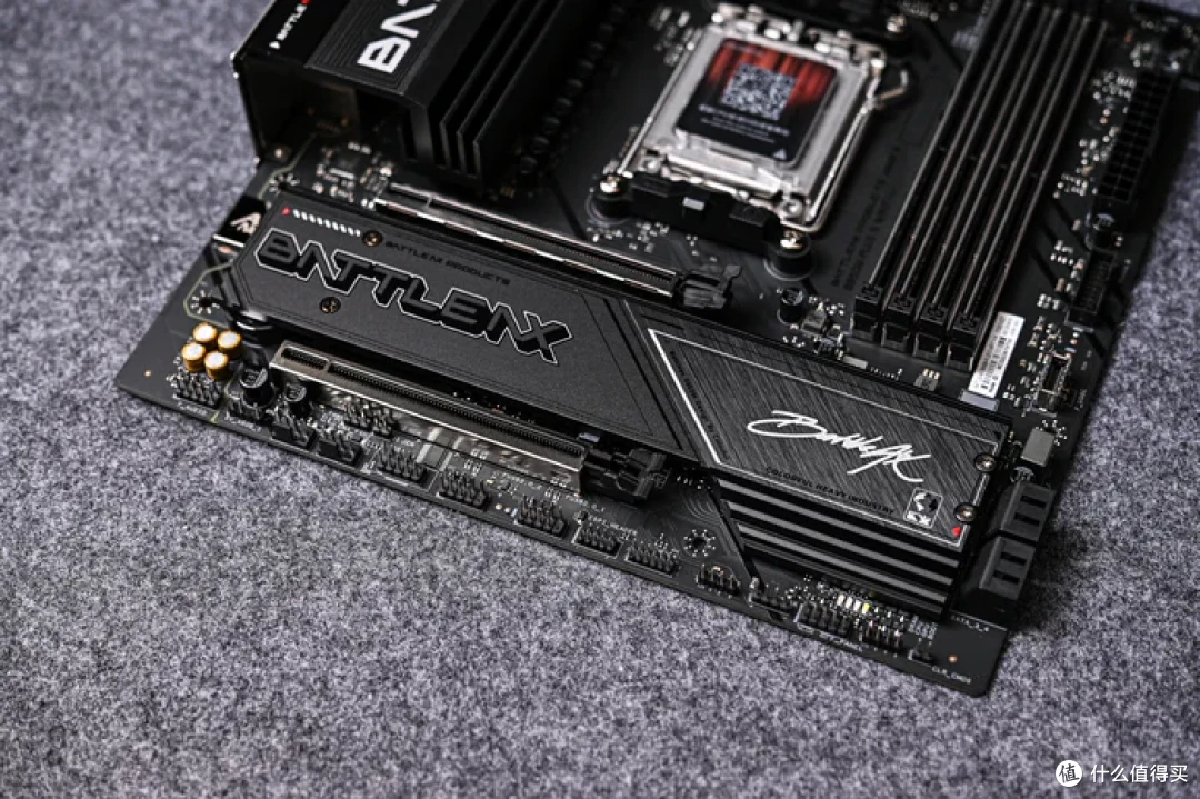 装一台黑金MATX——七彩虹 B850M 超级黑刃+追风者 XTV3 装机展示
