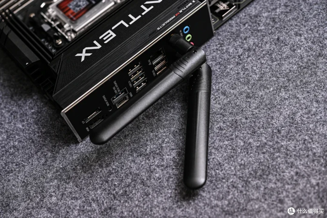 装一台黑金MATX——七彩虹 B850M 超级黑刃+追风者 XTV3 装机展示