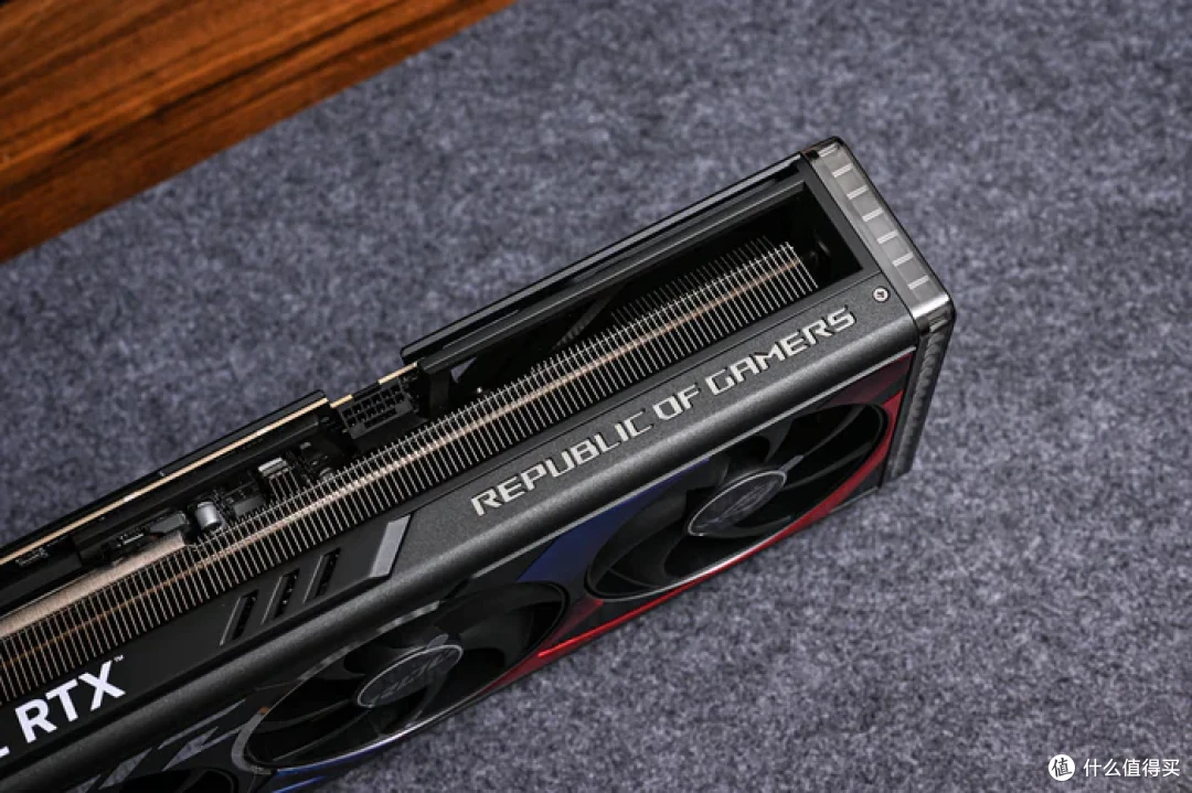 装一台黑金MATX——七彩虹 B850M 超级黑刃+追风者 XTV3 装机展示
