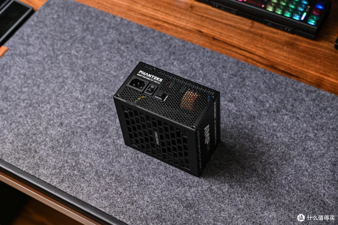 装一台黑金MATX——七彩虹 B850M 超级黑刃+追风者 XTV3 装机展示