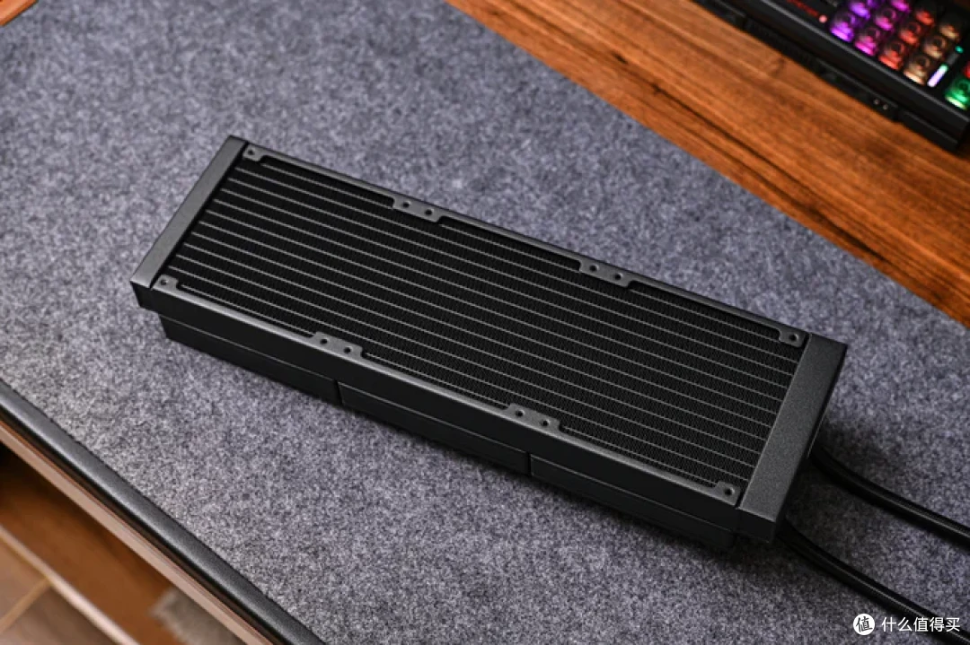 装一台黑金MATX——七彩虹 B850M 超级黑刃+追风者 XTV3 装机展示