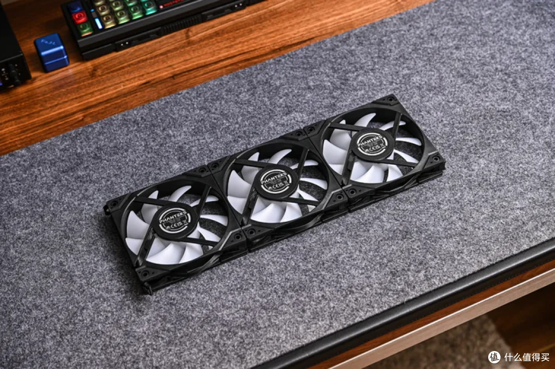 装一台黑金MATX——七彩虹 B850M 超级黑刃+追风者 XTV3 装机展示