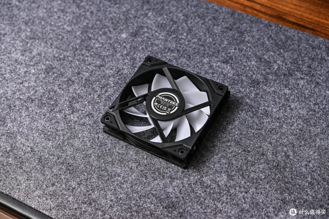 装一台黑金MATX——七彩虹 B850M 超级黑刃+追风者 XTV3 装机展示