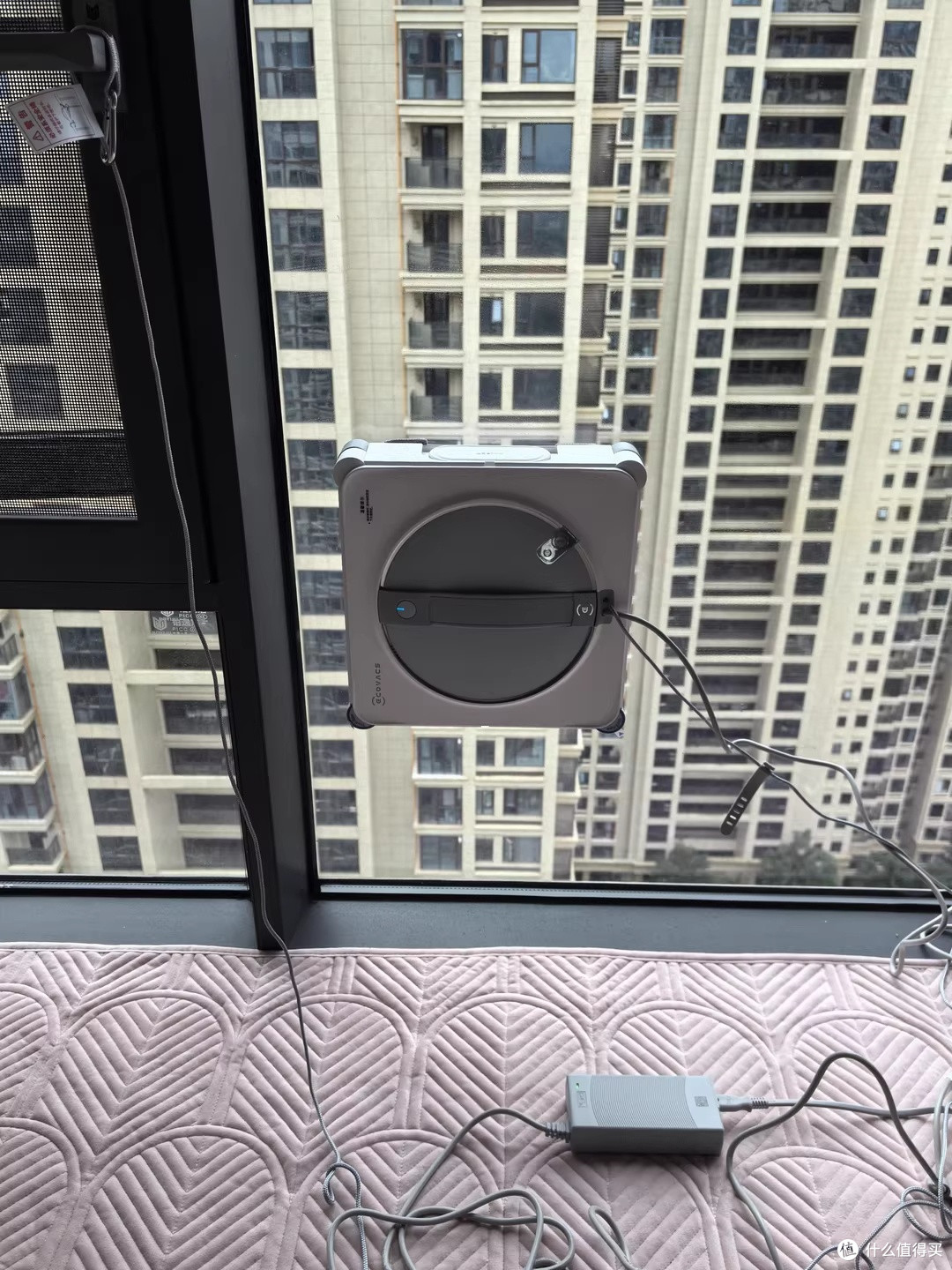 高层擦窗：W2S PLUS表现真棒