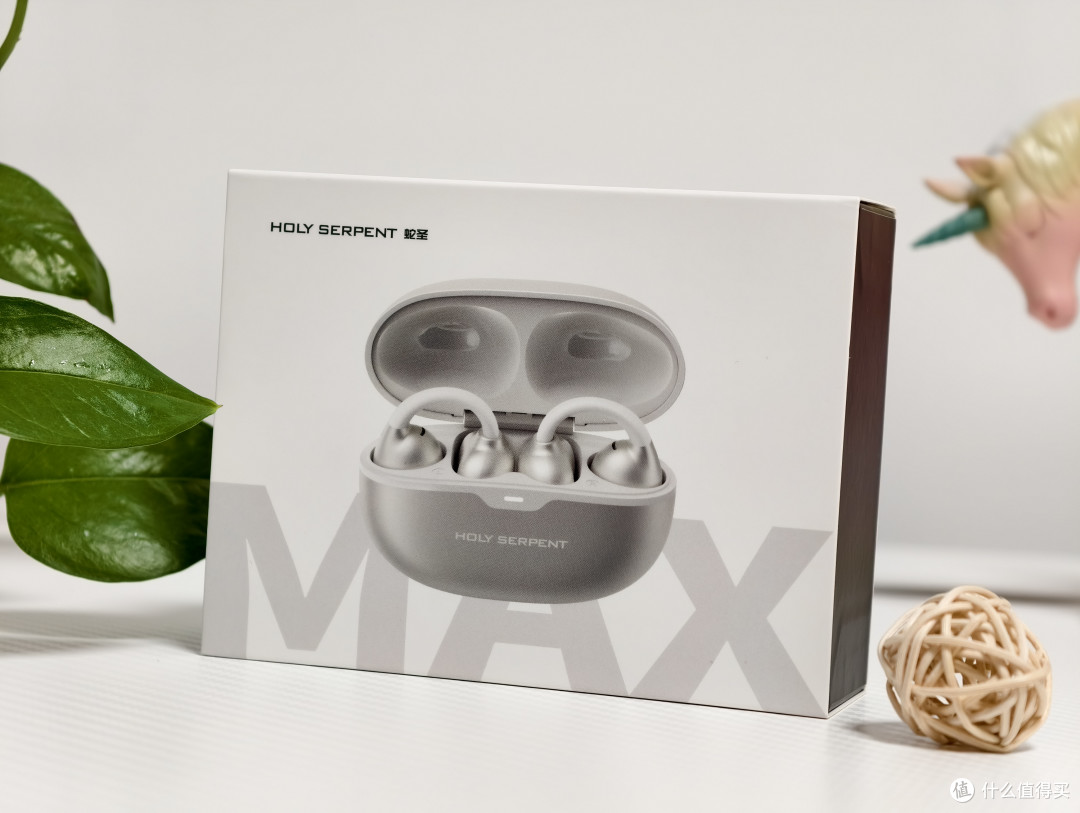 运动怕汗通话怕吵？蛇圣陨石Max全给解决了，骨声纹比预想更好用