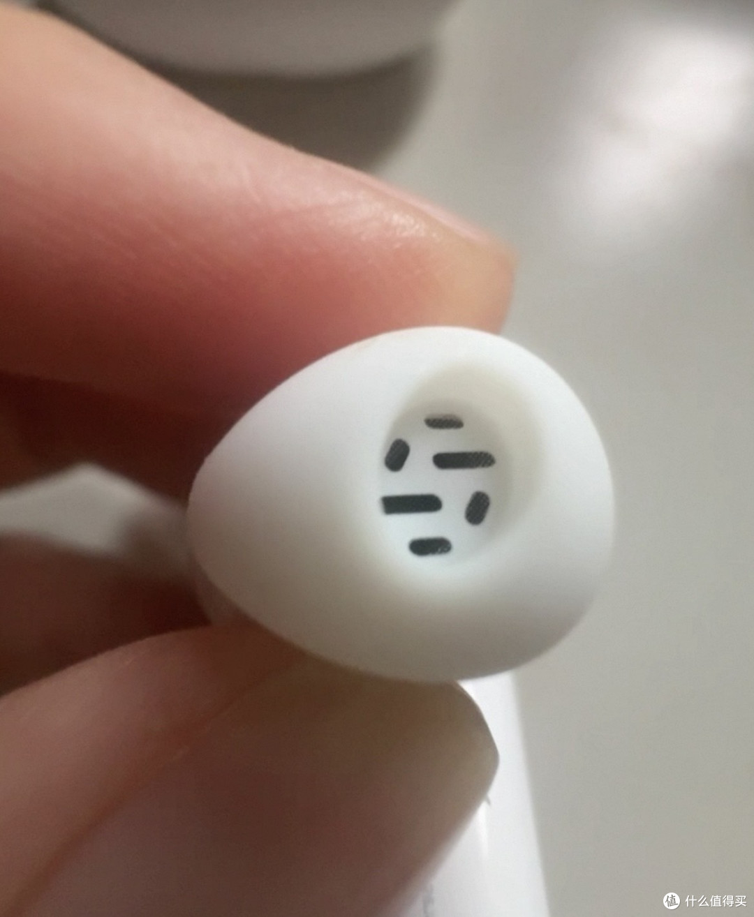 4.5g轻佩戴+低频降噪在线，绿联T8早晚高峰实测