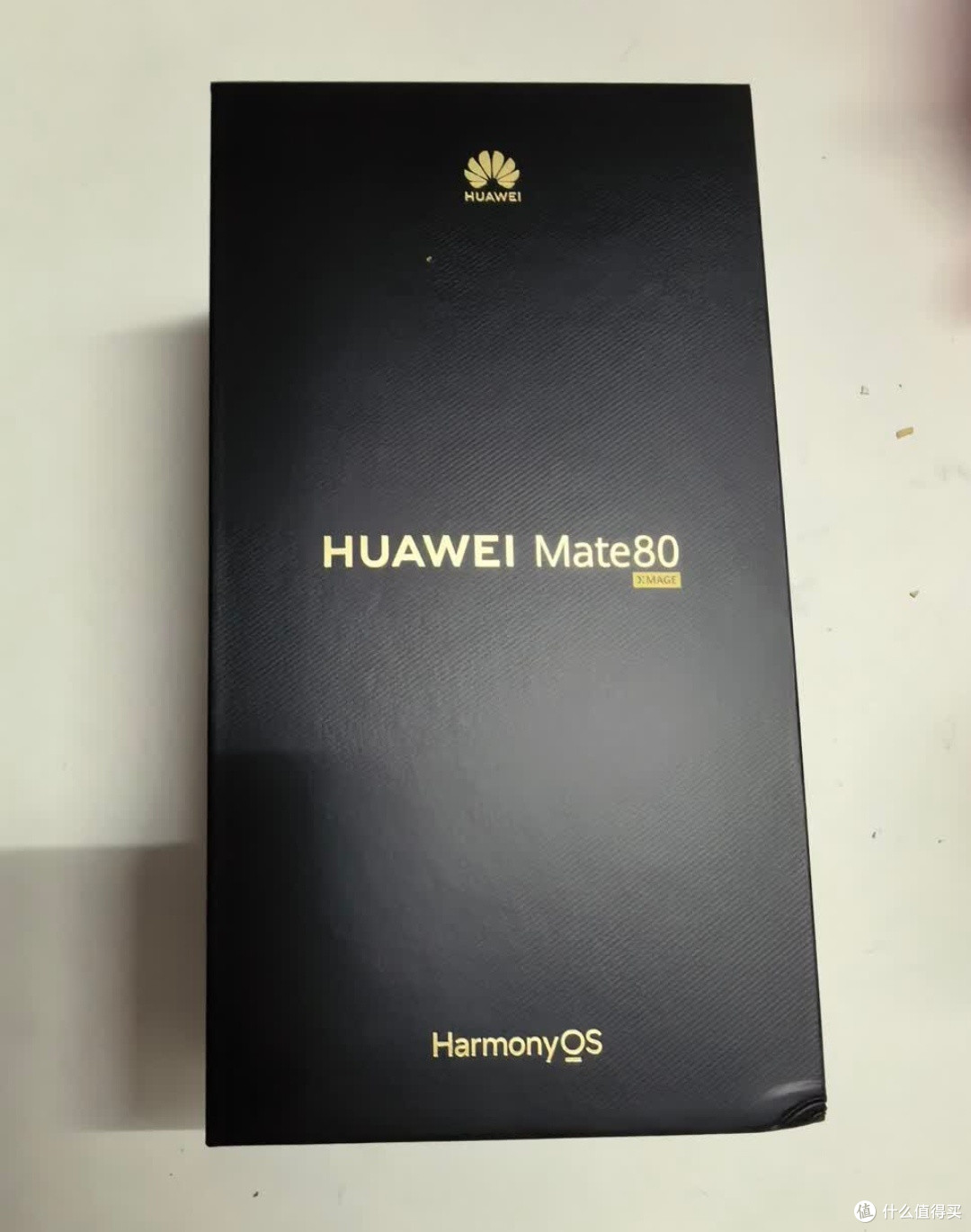 等等党算账:华为Mate80没冲首发,几百块差价+稳定体验才更香
