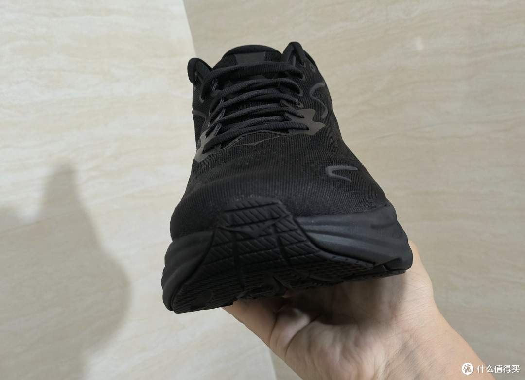 关于538元Hoka Clifton 10的实测总结,这7点入前需了解!
