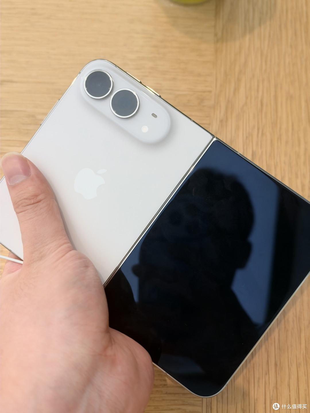 门店实摸 iPhone Duo 后,我忍住了