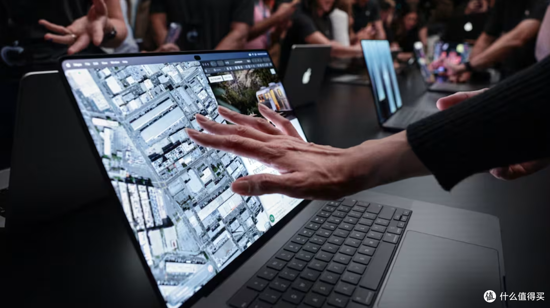 苹果首款触屏MacBook Pro,22999元值得买吗?